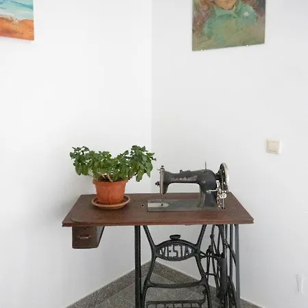 Knezovic 2 Podstrana